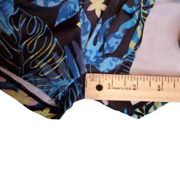 Hawaiian Print 2 Piece Swimsuit Long Sleeve Top With Boy Shorts Size XS - Picture 4 of 8